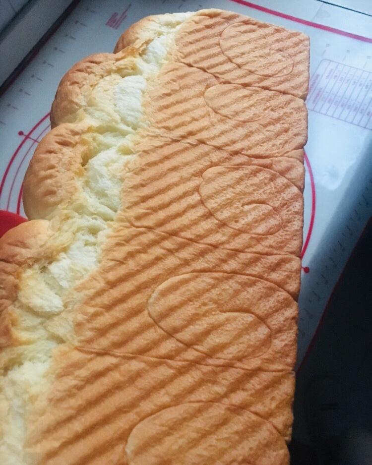 微咸味奶油吐司