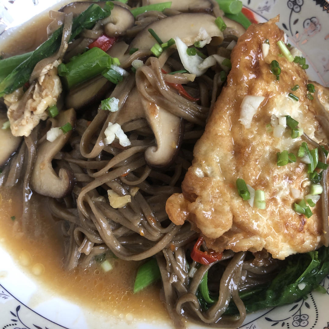 减脂荷包蛋焖荞麦面