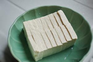 豆腐烧排骨【8月北鼎珐琅铸铁锅食谱】的做法 步骤2