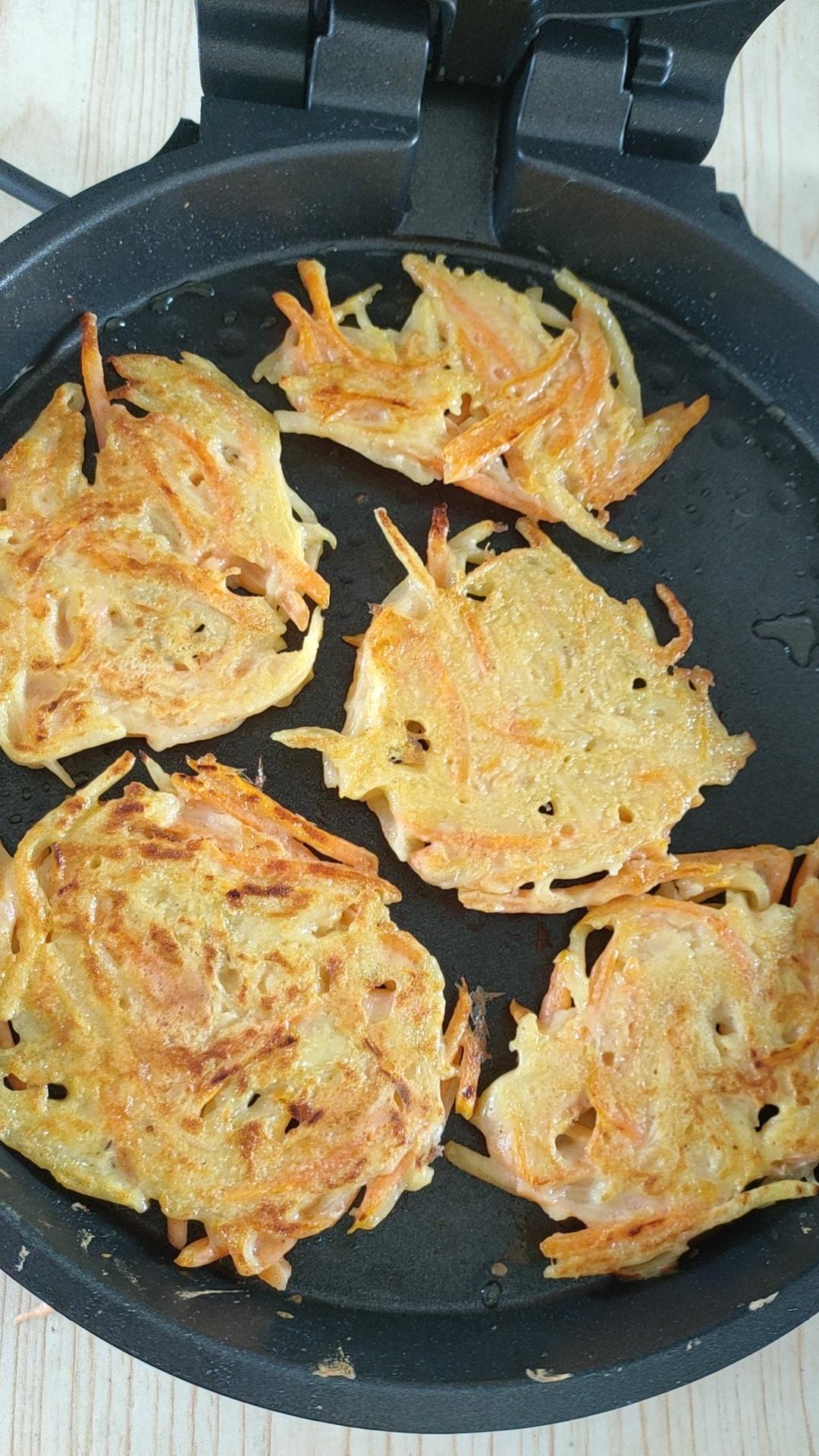 土豆饼(土豆胡萝卜丝饼)
