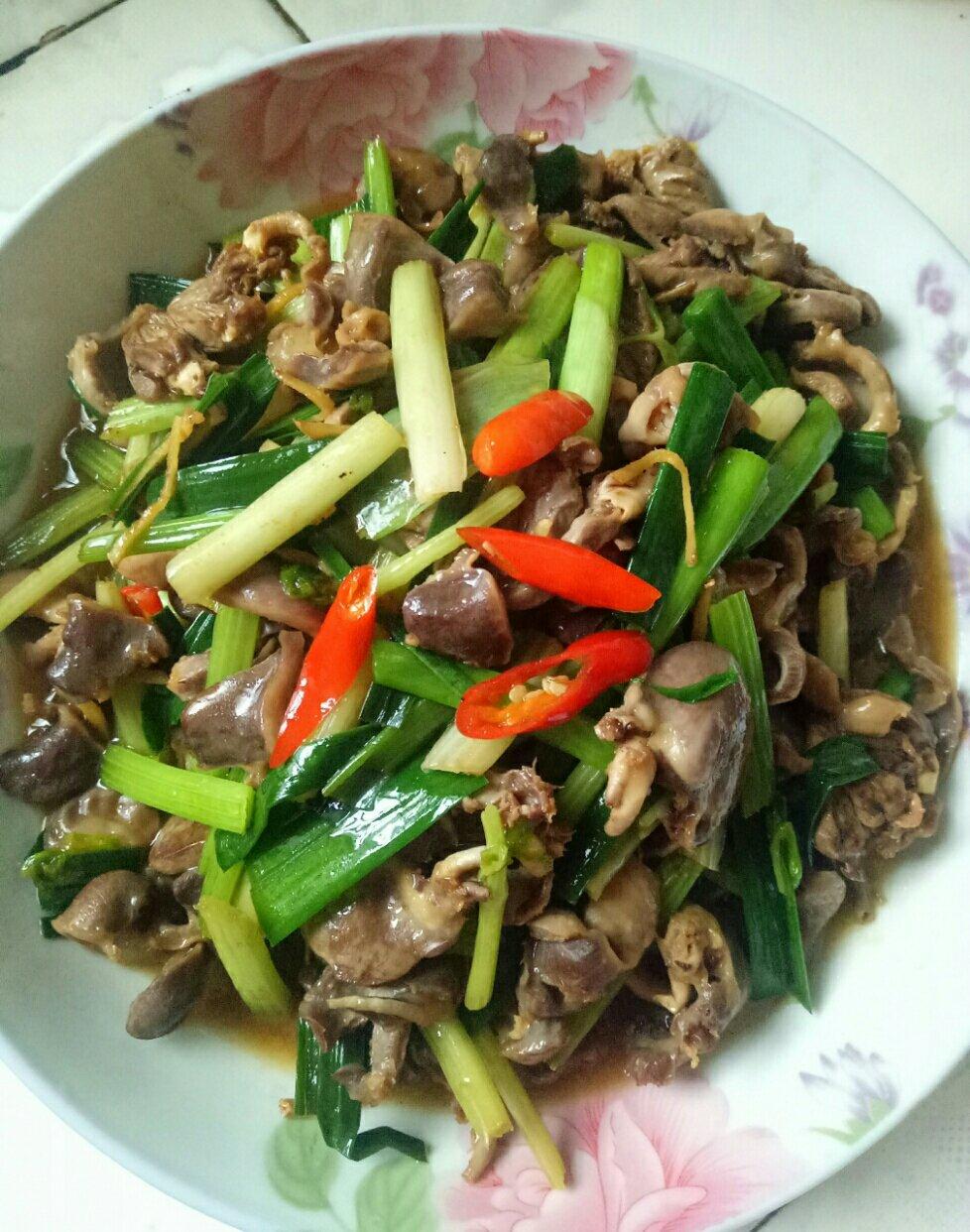 芹菜炒鸡杂