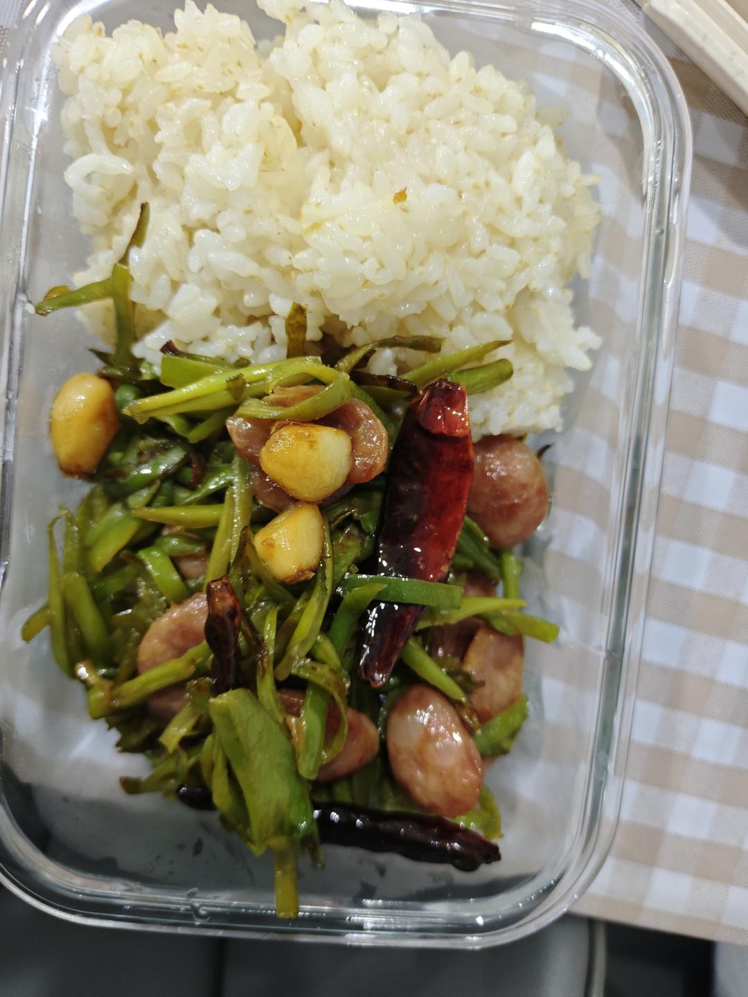 ㊙️腊味‼️四季豆炒腊肠‼️美味家常