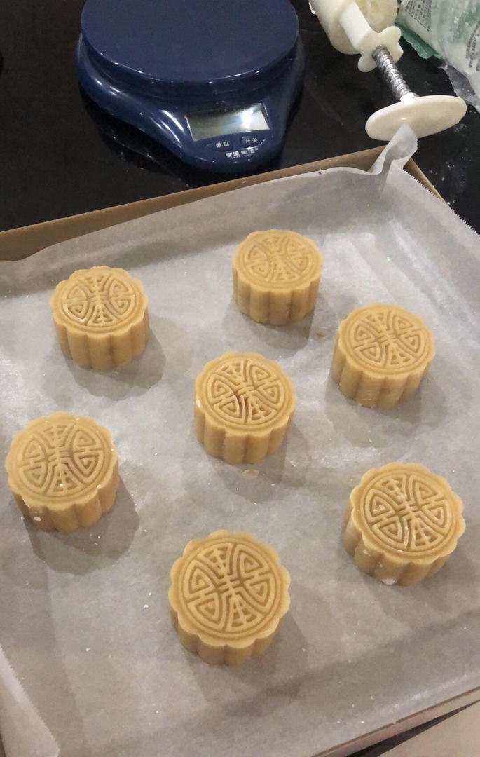 广式莲蓉蛋黄月饼 50克模