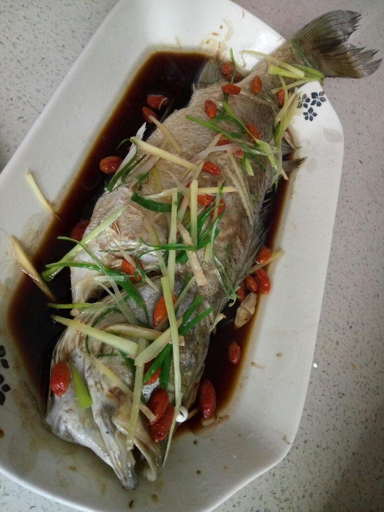 清蒸鲈鱼
