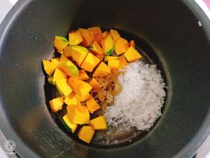 大米南瓜🎃粥的做法 步骤2