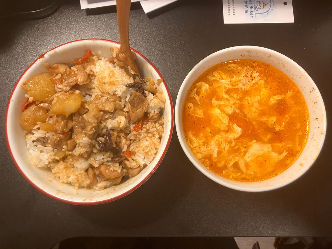 鸡腿炖土豆 上桌秒空盘 汤都喝干了！
