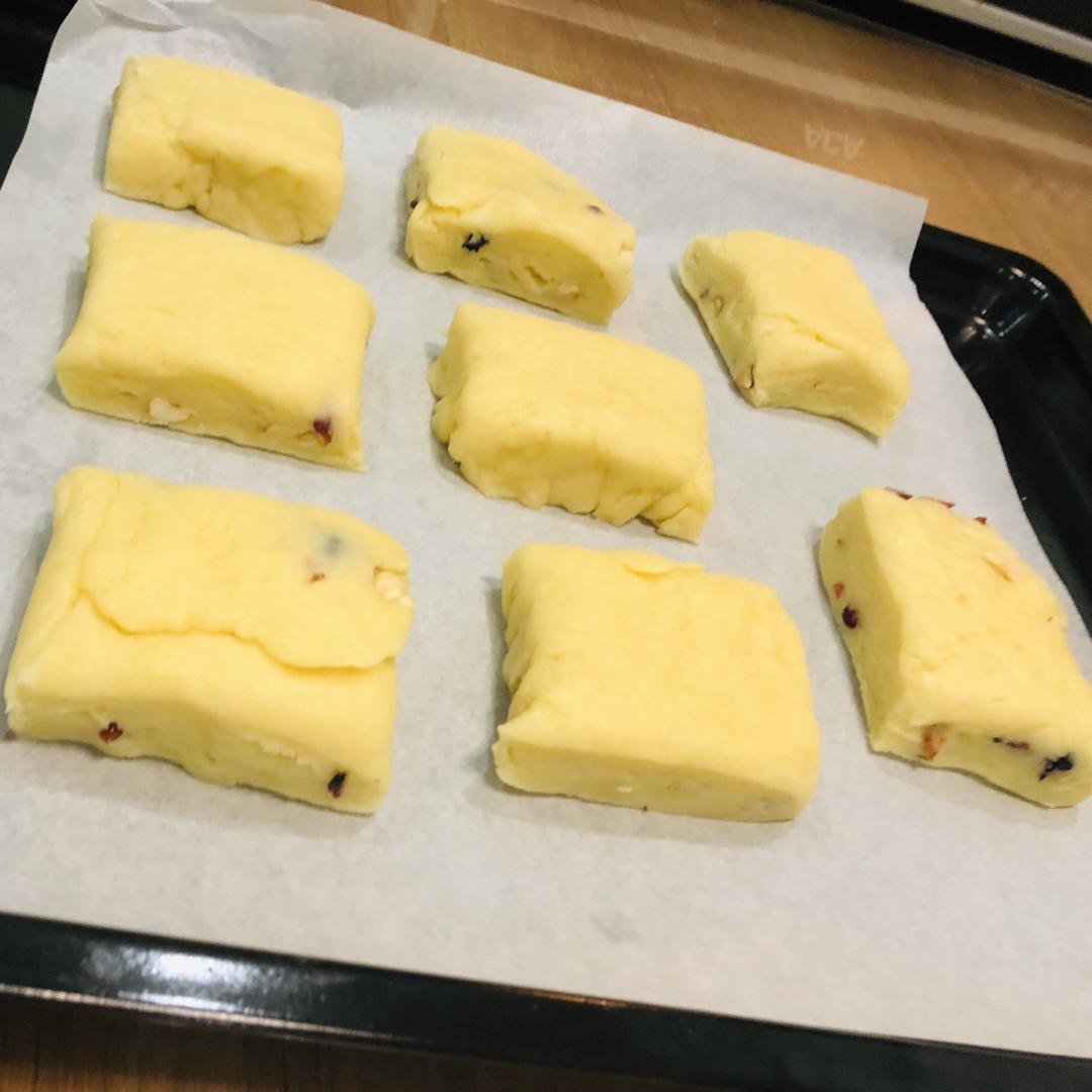 完美裂纹～百分百成功的超好吃奶香司康（禁止搬运）