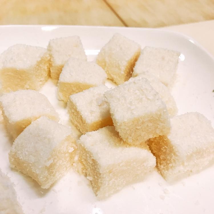 太棒啦！1个方子，做出2道口味一流的甜品！——椰奶小方&炸鲜奶