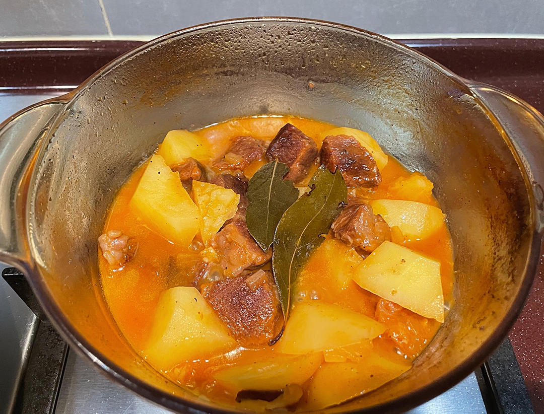 【啤酒牛腩煲】
