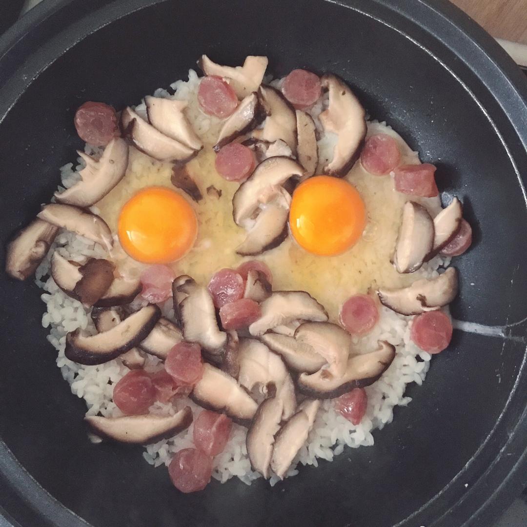 电饭锅版香菇腊肠饭