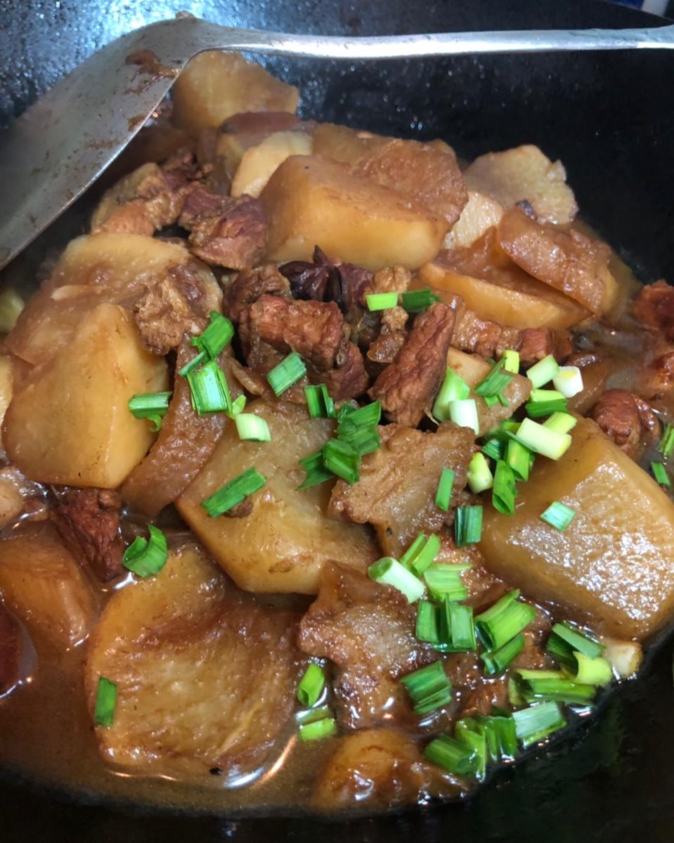 萝卜烧肉