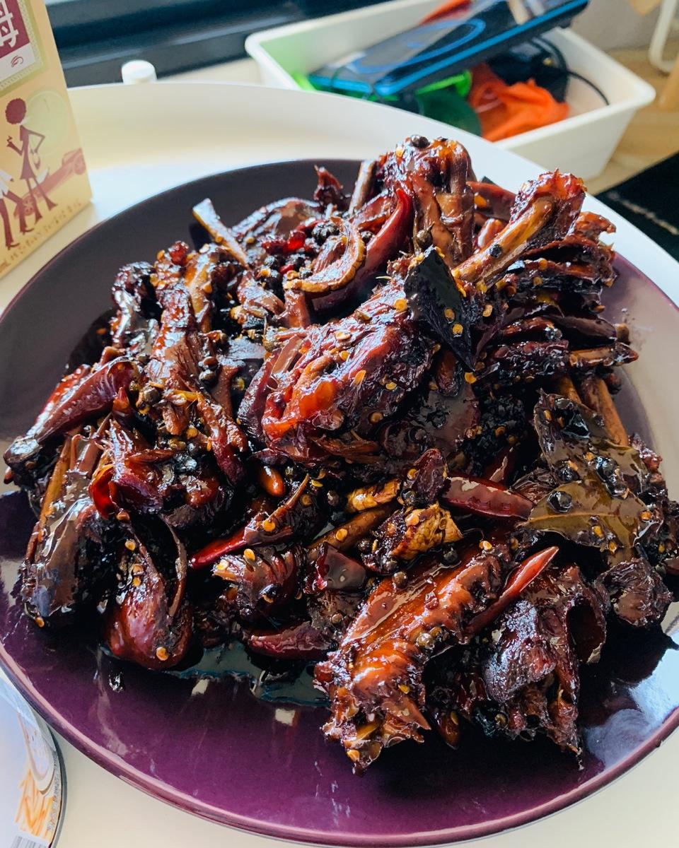 周黑鸭味～～～鸭翅 鸭爪