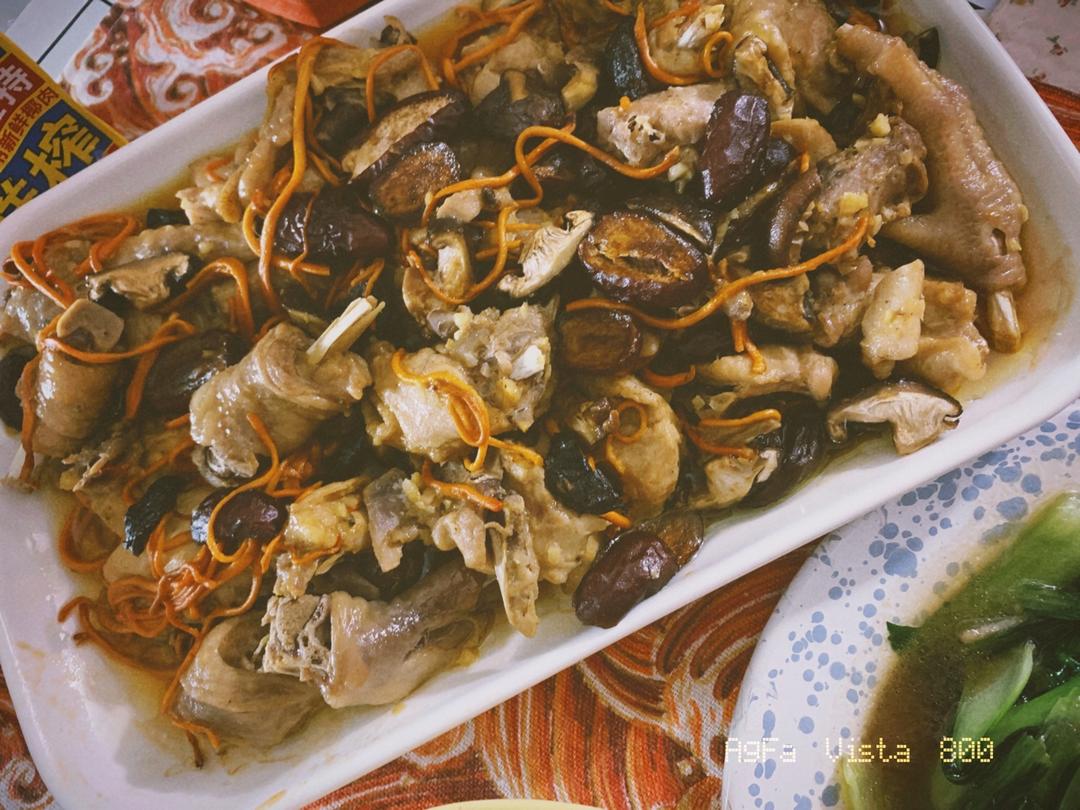 地道广东味——虫草花蒸鸡