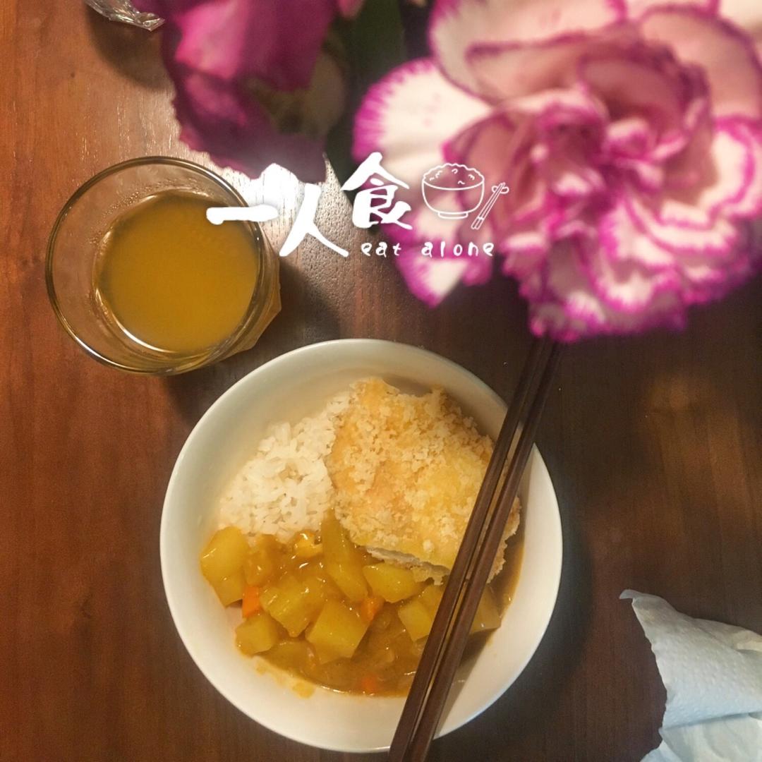 炸鸡排咖喱饭