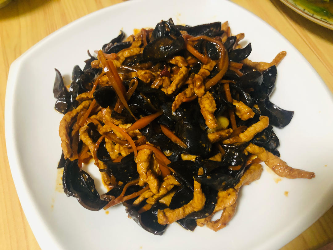 看了就会做的超级下饭菜～鱼香肉丝