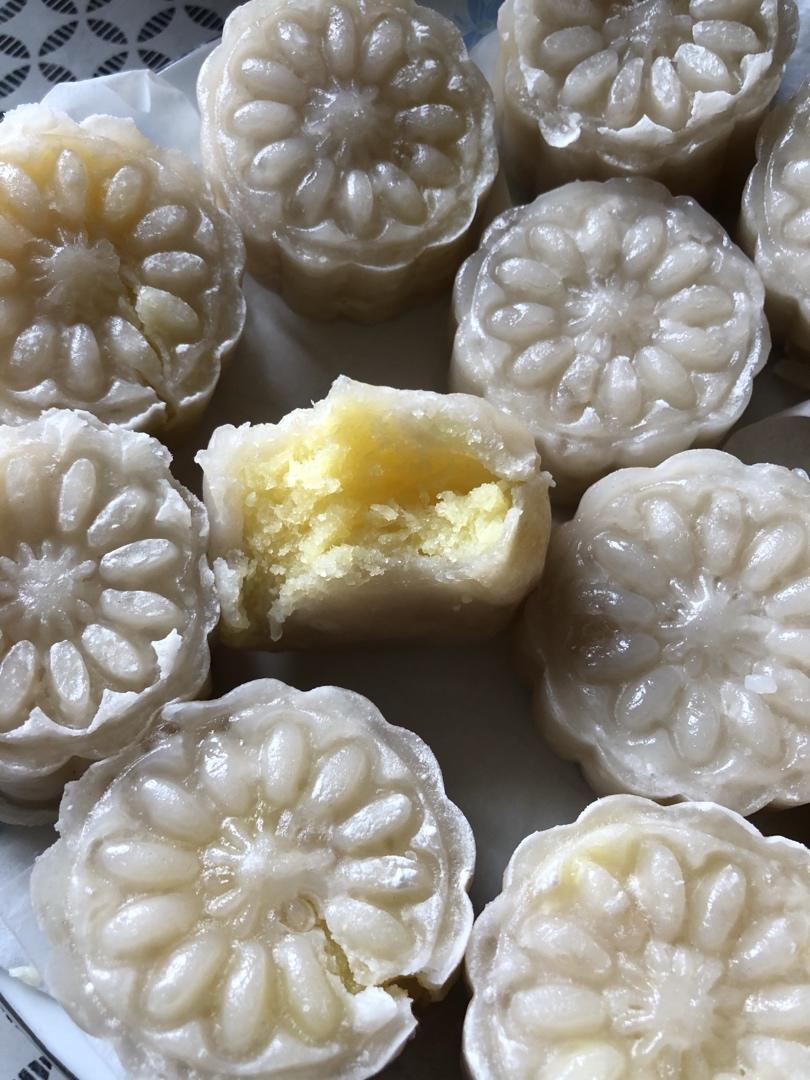 cathy152做的西米水果冰皮月饼