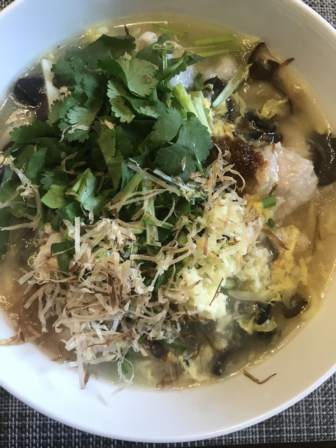台湾小吃肉羹面