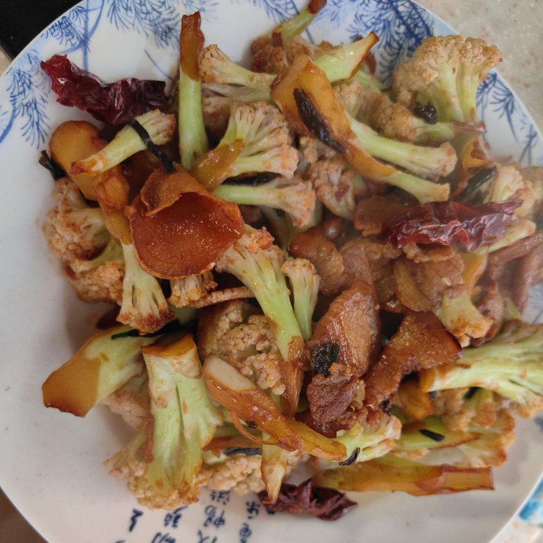 干煸菜花（花菜炒肉）