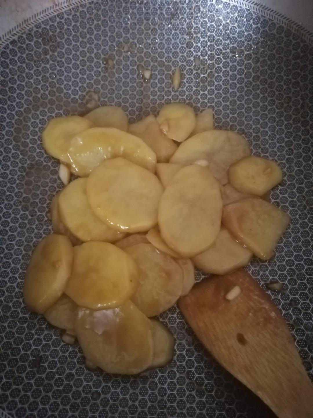 比肉好吃的香煎土豆