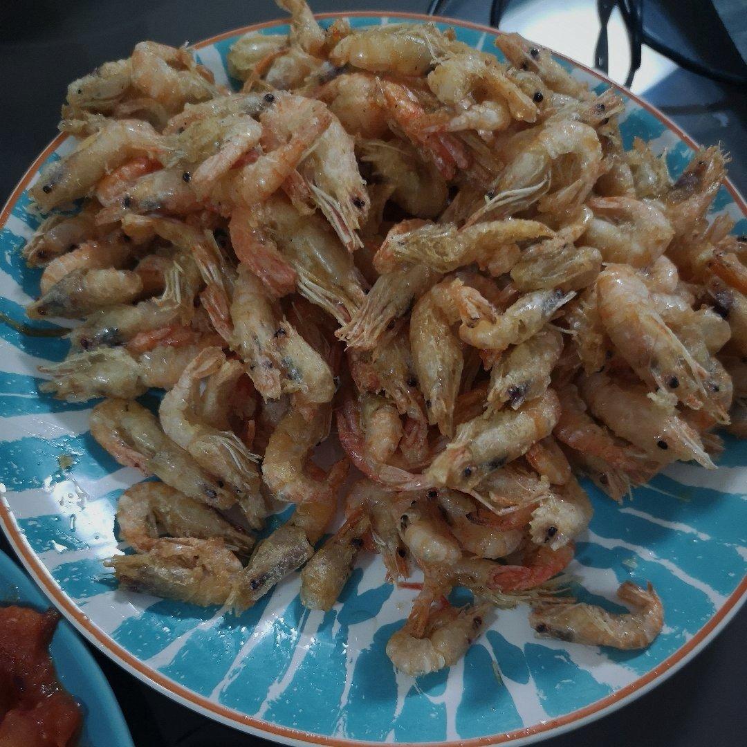 油爆小河虾