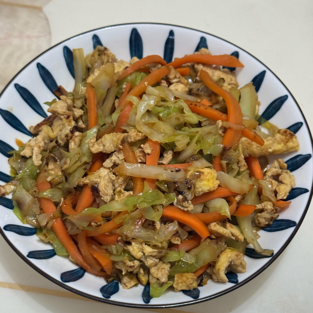 （家常菜）包菜炒胡萝卜