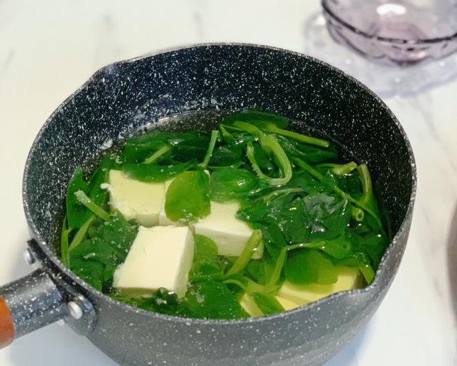 蔬菜汤/碗豆尖豆腐汤的做法