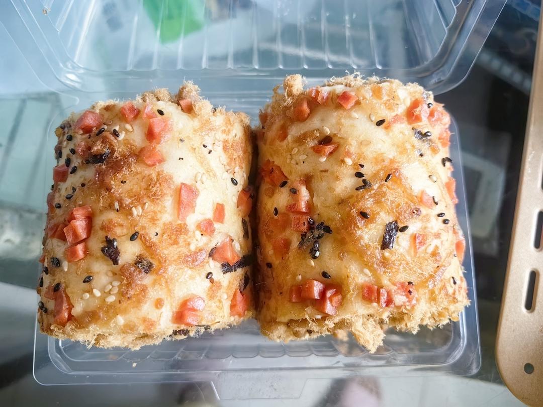 香葱肉松面包卷