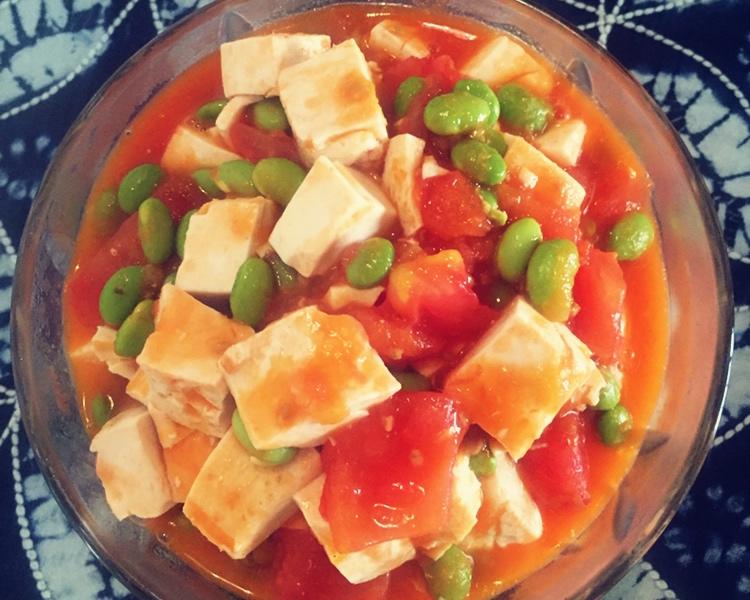 西红柿炖豆腐的做法