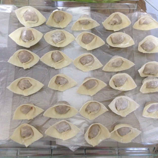 元宝馄饨的包法