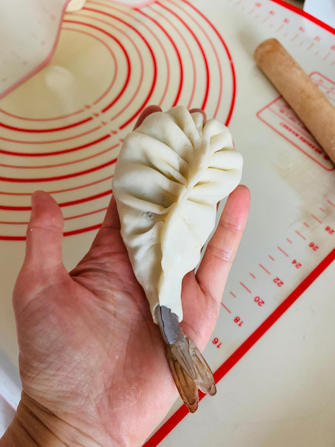 丑到怀疑人生的包子😂😂      胆小者慎入🤫