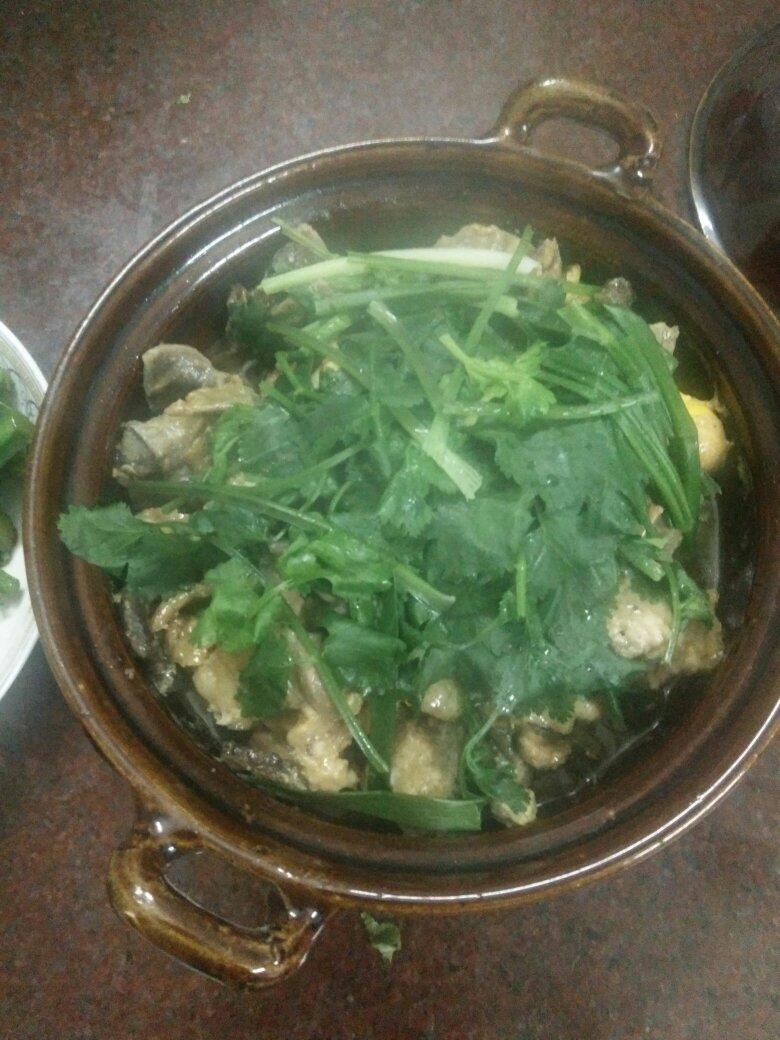 山坑螺焖鸡