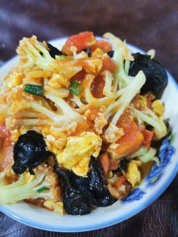 香甜低脂好吃到飞起-花菜木耳炒鸡蛋