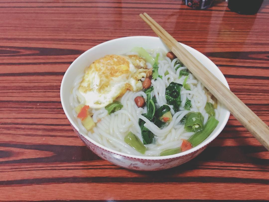 胡胡爱捣腾做的超好吃的汤粉 江西米粉