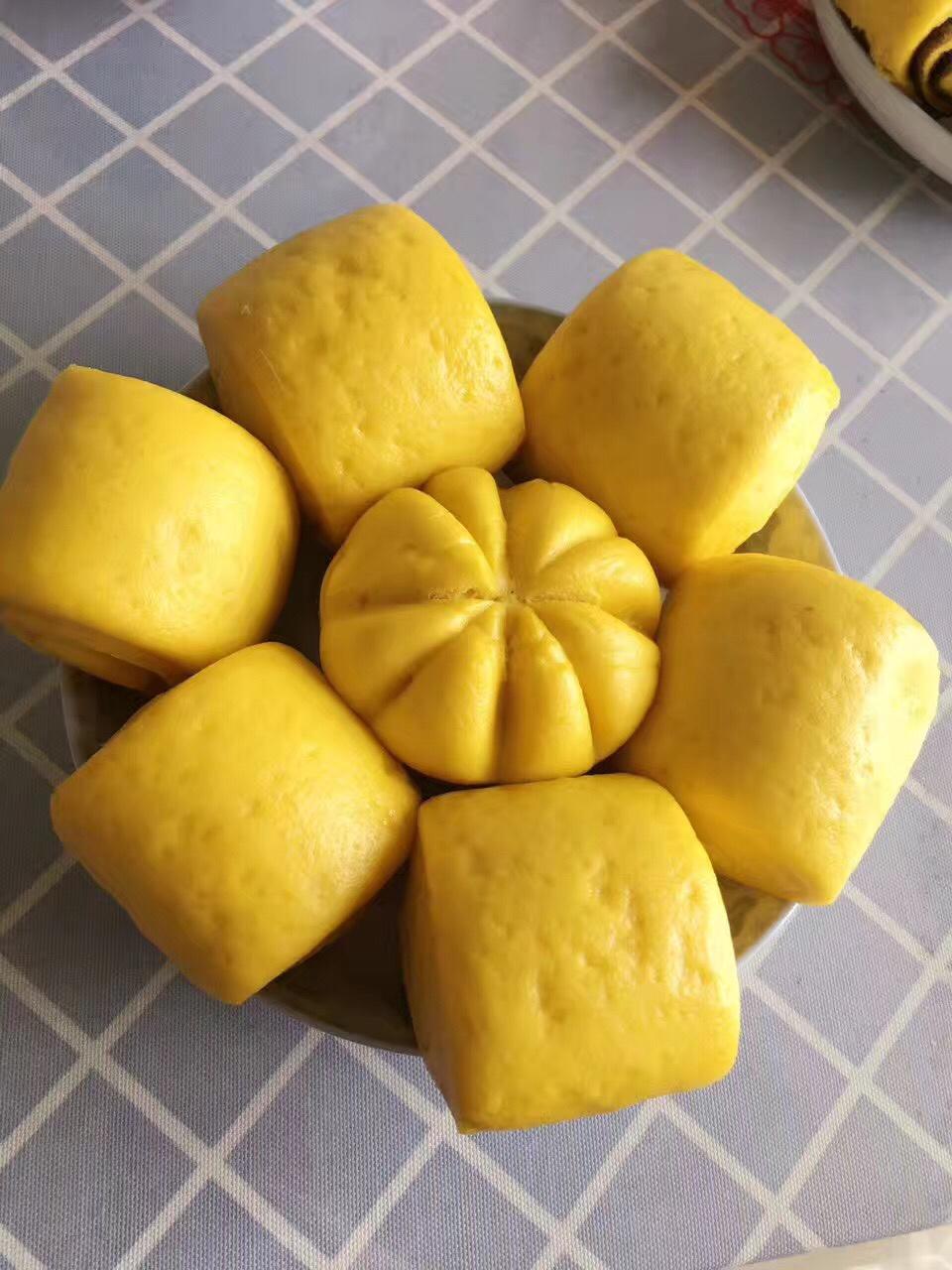 新手也可以--详解如何做出人见人爱、金黄的南瓜馒头