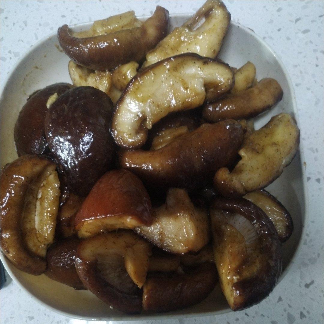 好吃到爆的烤香菇