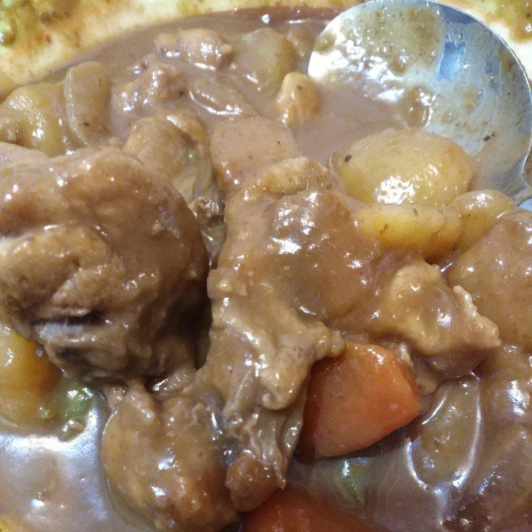 土豆胡萝卜炖鸡块