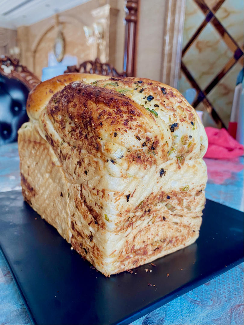 香葱肉松手撕吐司