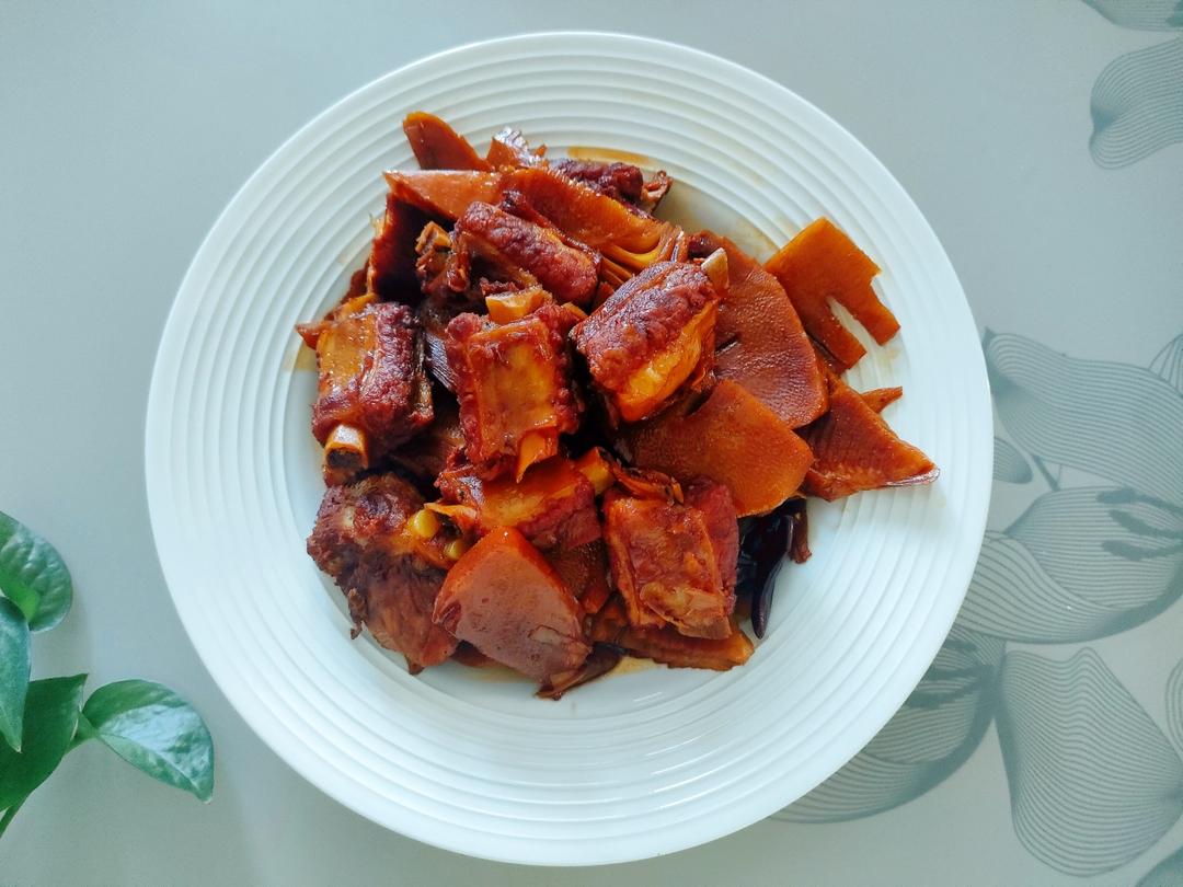 家常菜～冬笋烧排骨