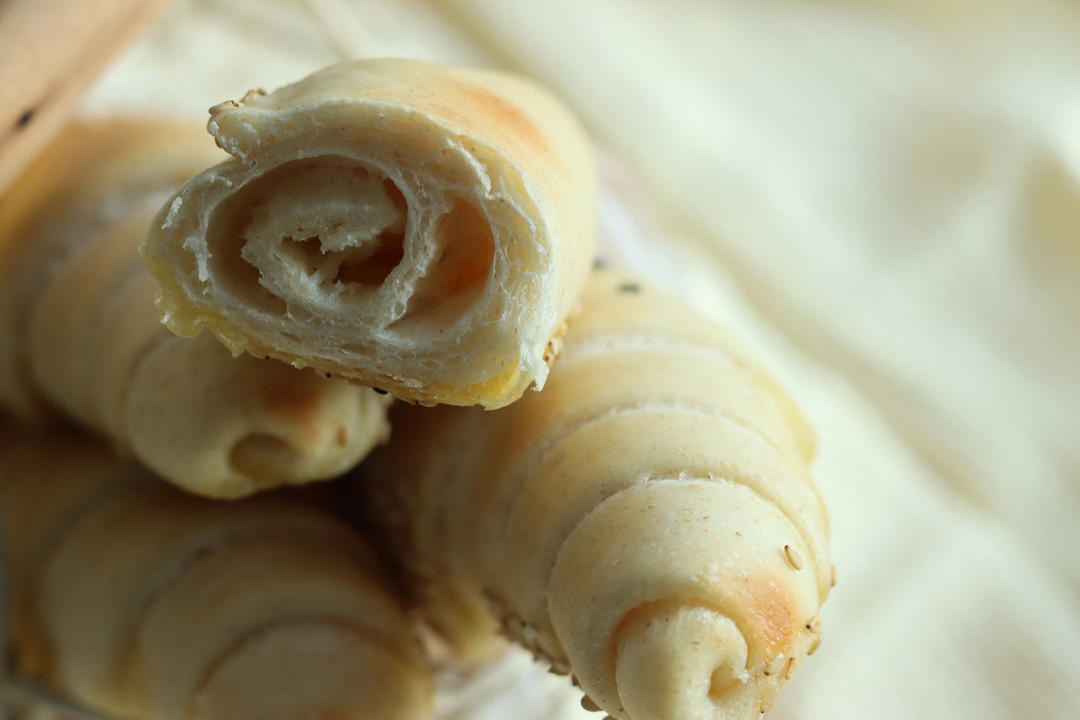 全麦芝麻盐面包