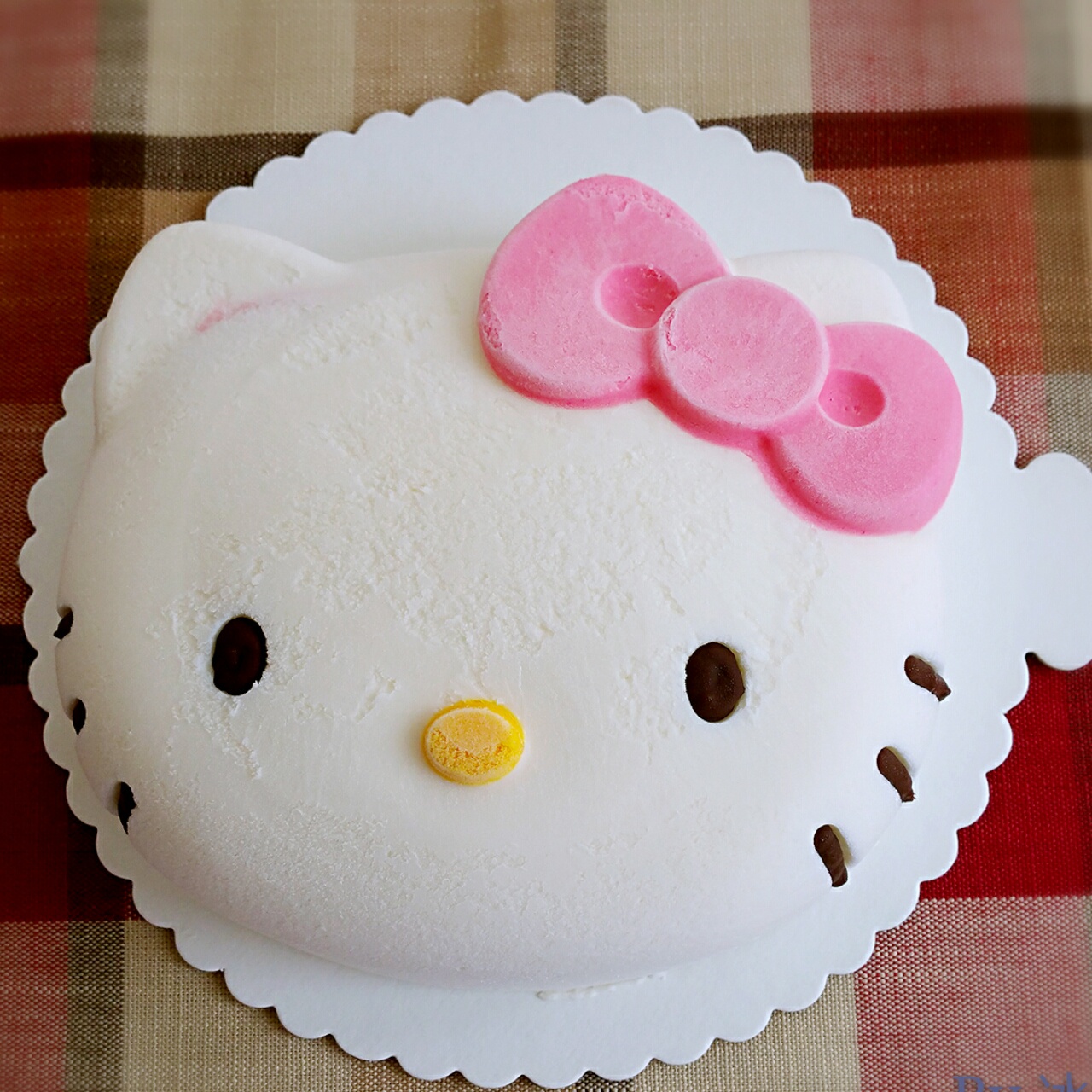 Hello Kitty 酸奶慕斯