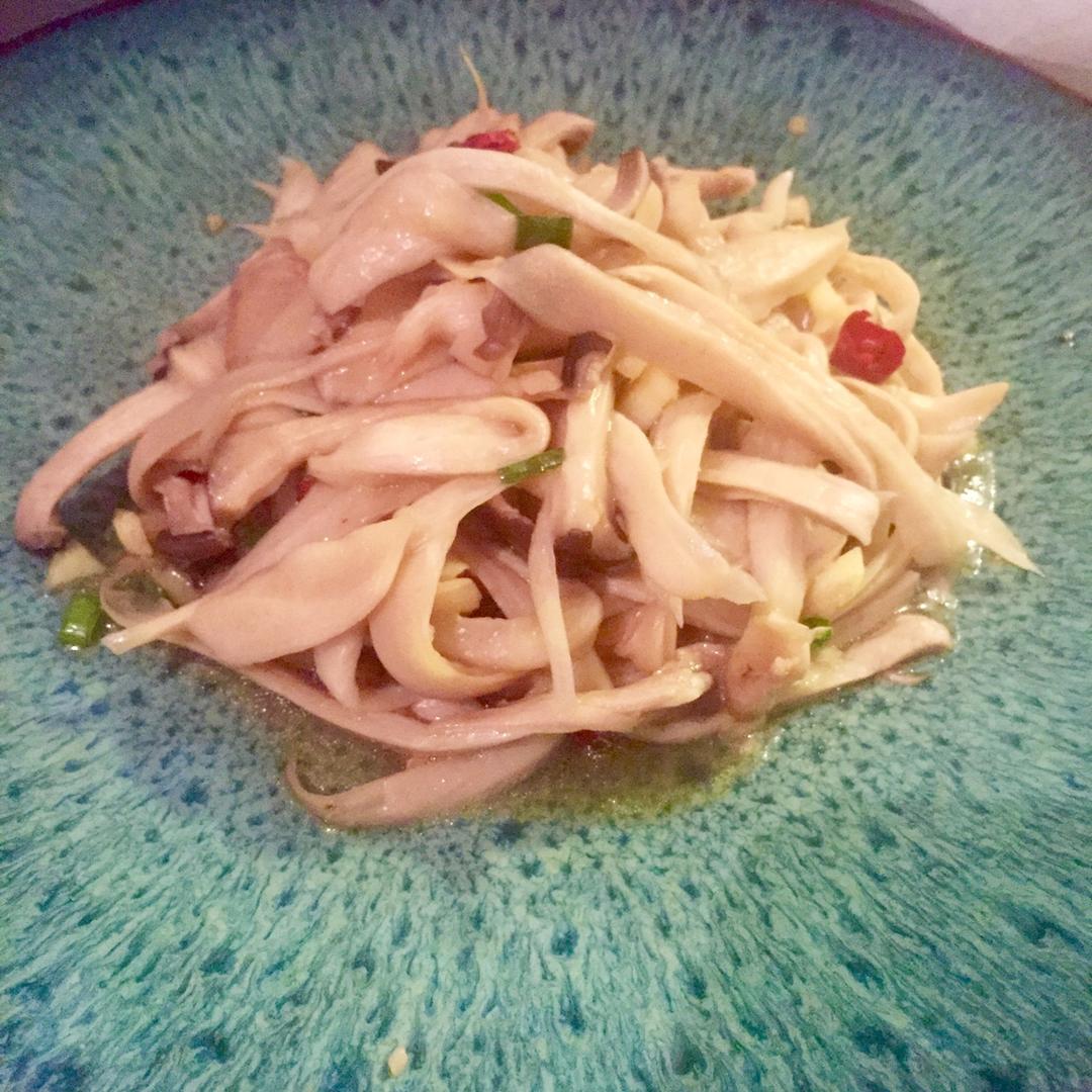 手撕杏鲍菇