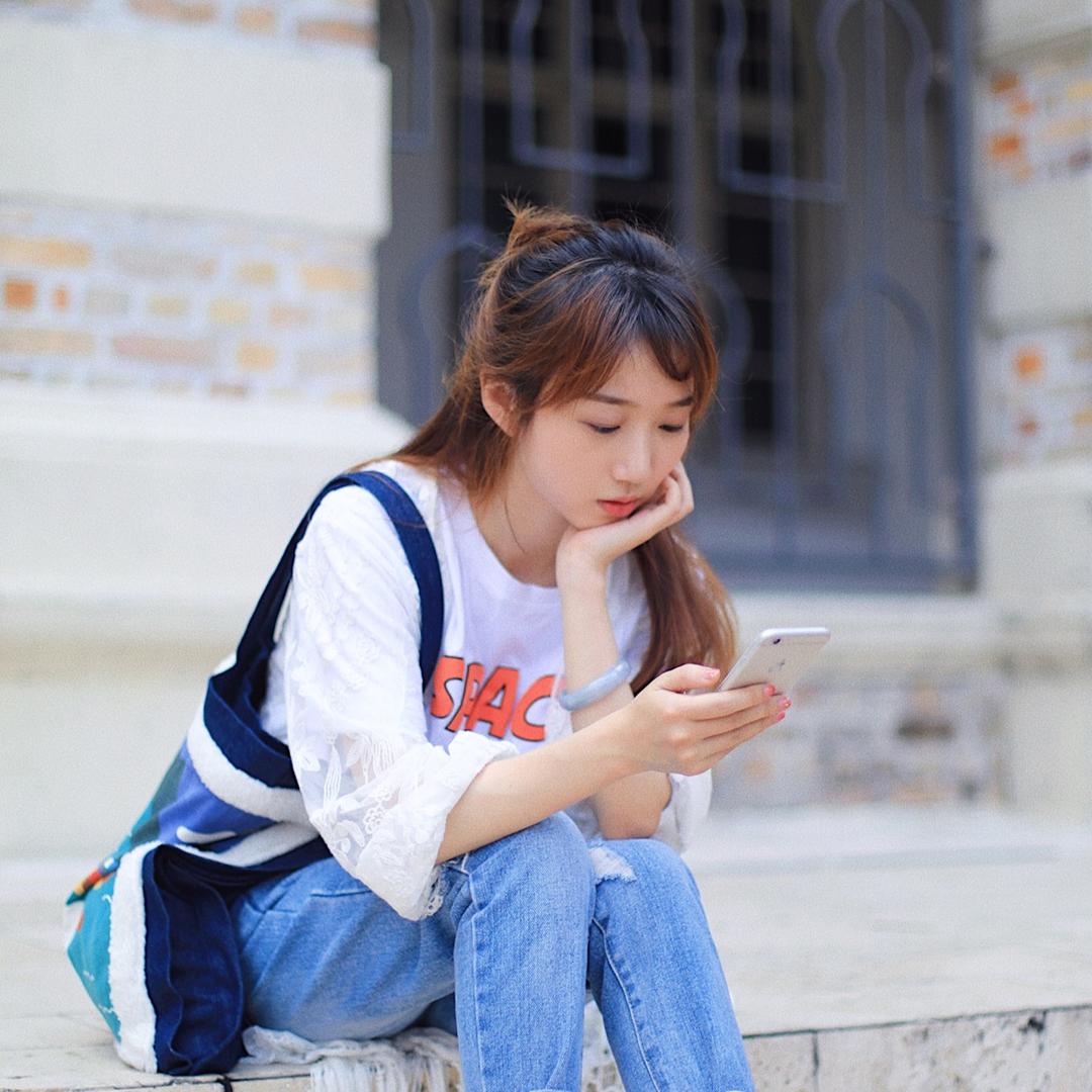 孤独风中一匹马
