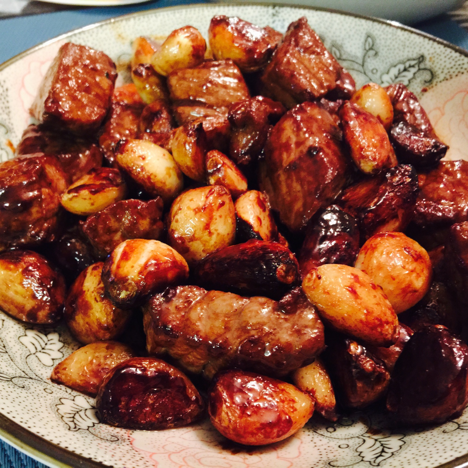 黑蒜子牛肉粒