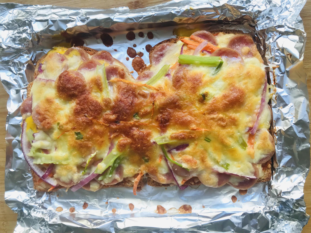 吐司培根小批萨