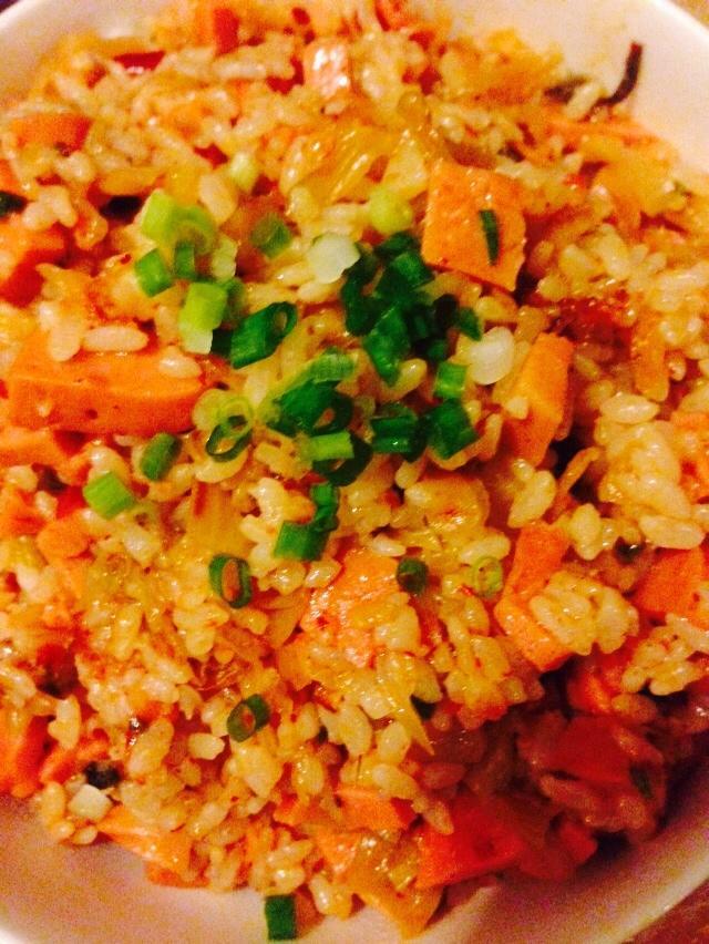 韩式泡菜火腿肠炒饭（简单版）的做法
