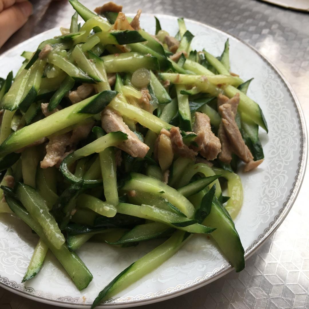 黄瓜炒肉丝