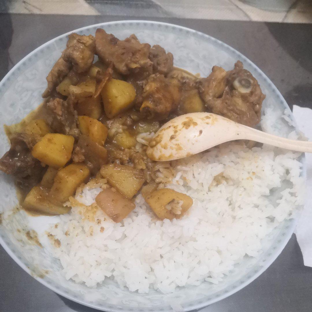 咖喱土豆鸡块