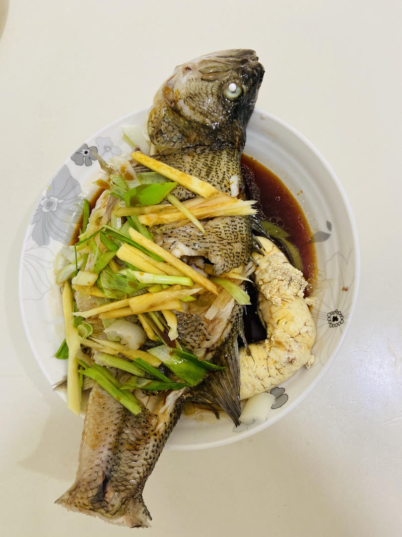 清蒸鲈鱼