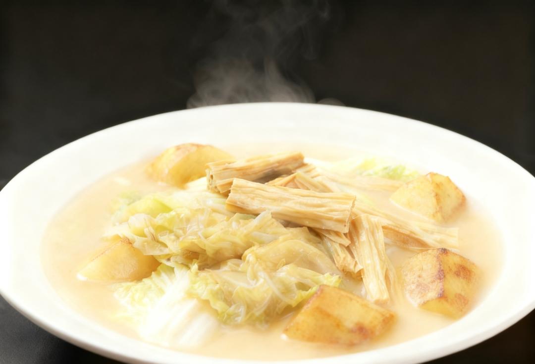 土豆白菜炖腐竹