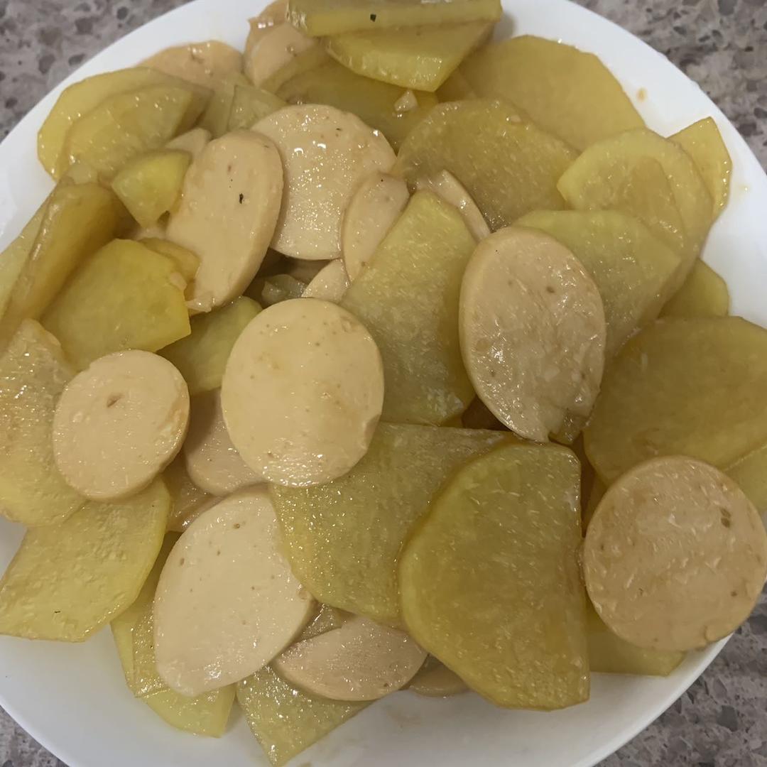 土豆片炒火腿肠